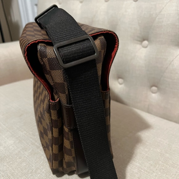 Used LV mens bag (good as new) only used twice.. - Picture 6 of 11